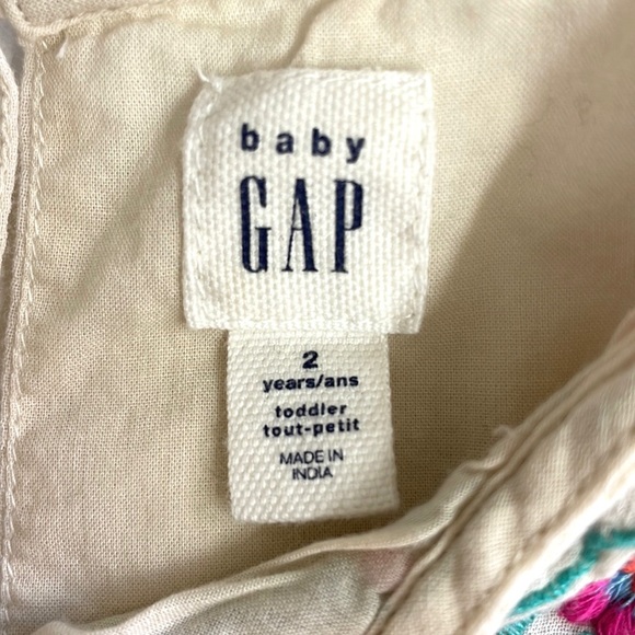 Gap Baby Toddler Girl Embroidered Boho Peplum-like Top, Size 2 Years - Picture 3 of 6